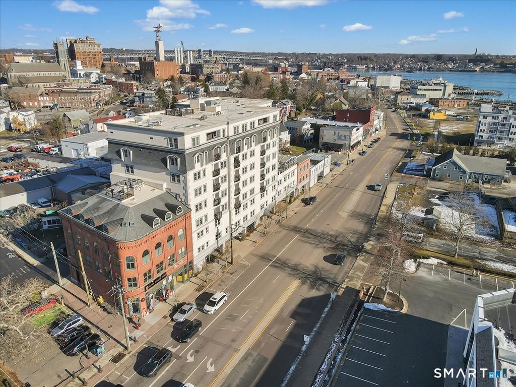 461 Bank Street 606, New London, CT 06320