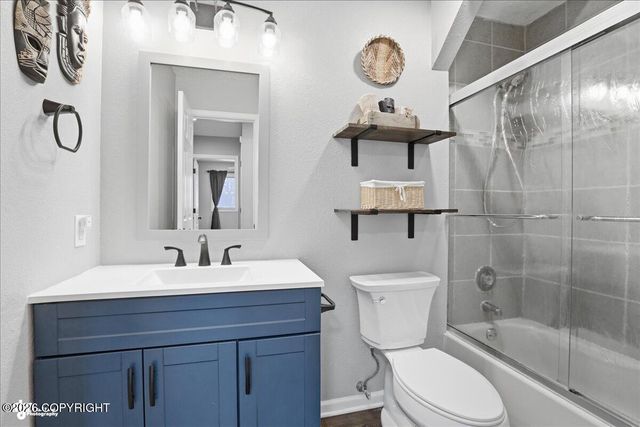 9621 Nizki Circle, Eagle River, AK 99577