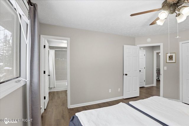 9621 Nizki Circle, Eagle River, AK 99577