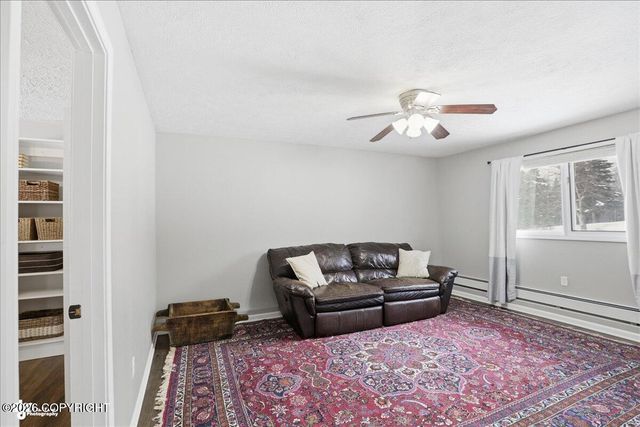 9621 Nizki Circle, Eagle River, AK 99577