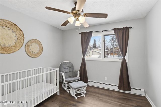 9621 Nizki Circle, Eagle River, AK 99577