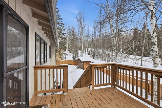 9621 Nizki Circle, Eagle River, AK 99577