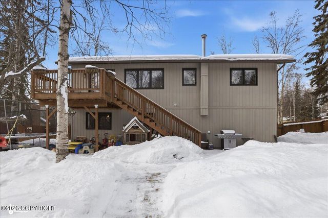 9621 Nizki Circle, Eagle River, AK 99577