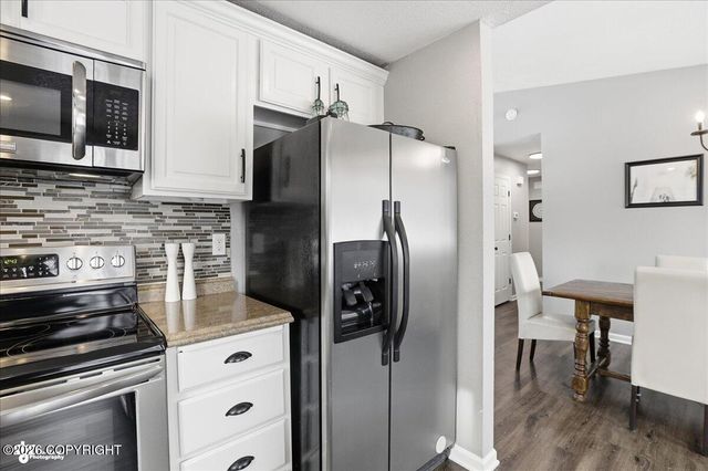 9621 Nizki Circle, Eagle River, AK 99577