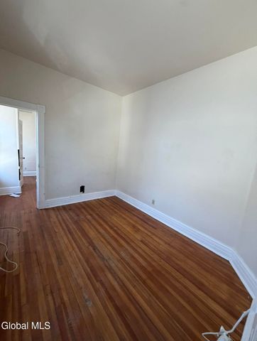 865 Madison Avenue, Albany, NY 12208