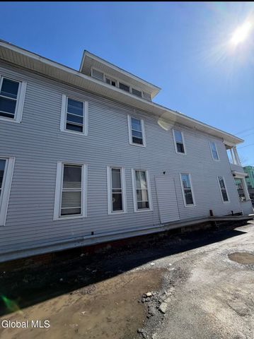 865 Madison Avenue, Albany, NY 12208