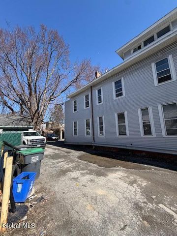 865 Madison Avenue, Albany, NY 12208