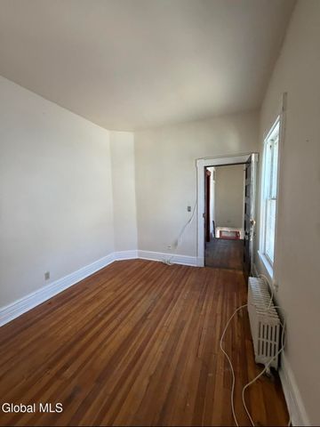 865 Madison Avenue, Albany, NY 12208