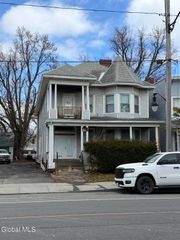 865 Madison Avenue, Albany, NY 12208
