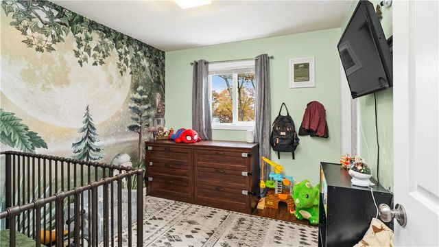 21 Darton Street, Coventry, RI 02816