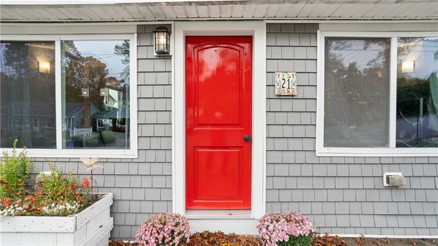 21 Darton Street, Coventry, RI 02816