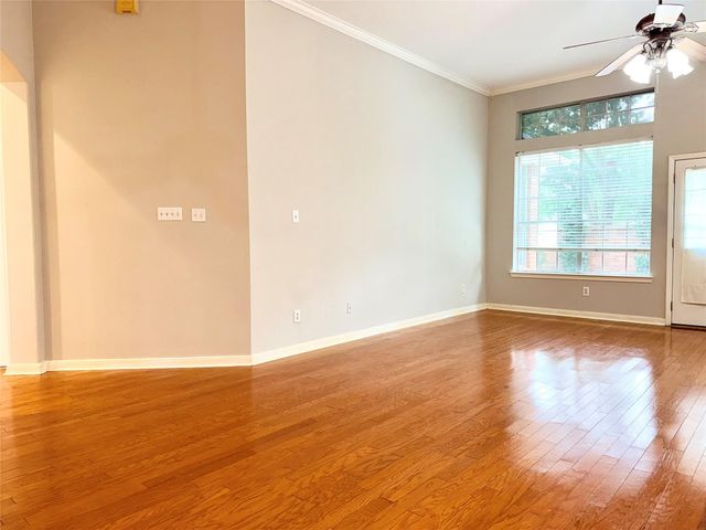 12110 Shadowpoint Drive, Houston, TX 77082
