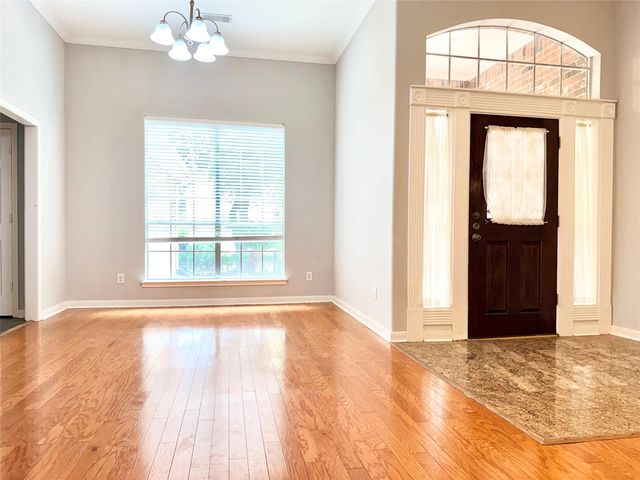 12110 Shadowpoint Drive, Houston, TX 77082