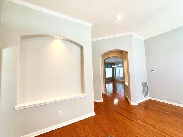 12110 Shadowpoint Drive, Houston, TX 77082