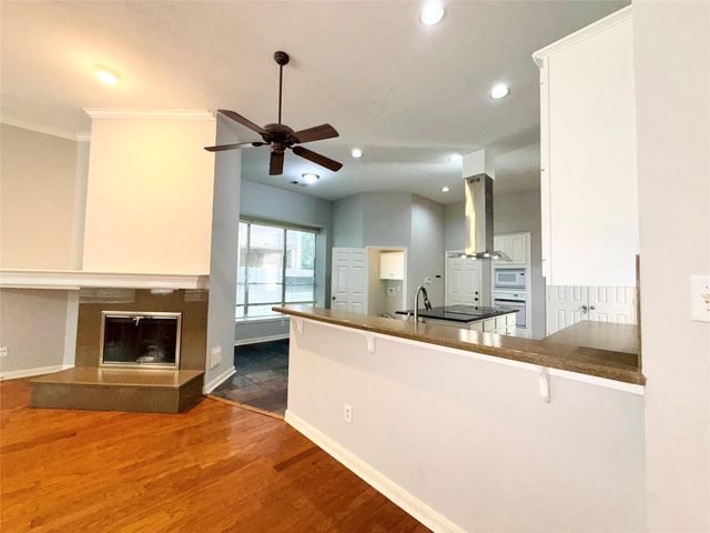 12110 Shadowpoint Drive, Houston, TX 77082