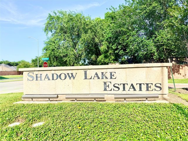 12110 Shadowpoint Drive, Houston, TX 77082
