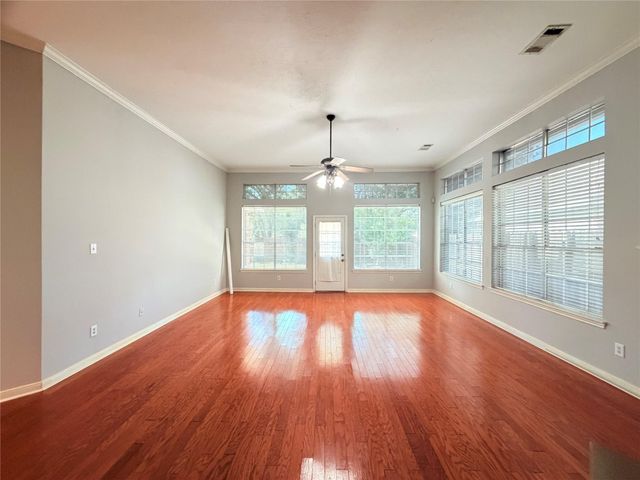 12110 Shadowpoint Drive, Houston, TX 77082