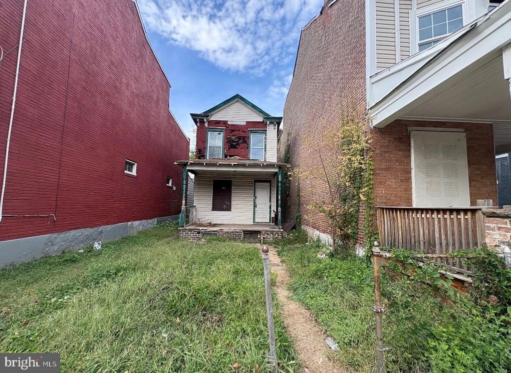 346 WALNUT AVE, Trenton, NJ 08609