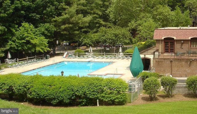 5907-D NOBLESTOWN RD, Springfield, VA 22152