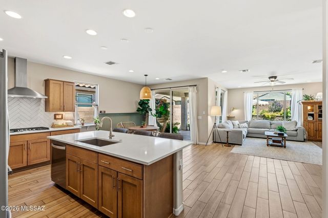 13462 E Joseph Mls Lane, Tucson, AZ 85747