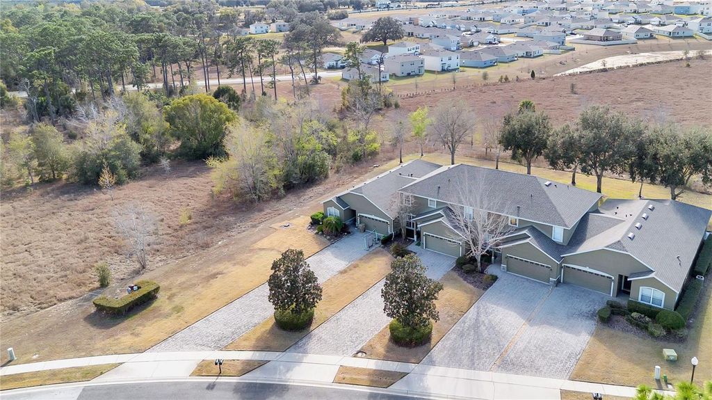 Image 38 of property listing at 24008 SARDINIA DRIVE, Sorrento, FL 32776