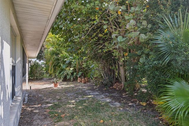 8373 PONDVIEW LANE, Englewood, FL 34224