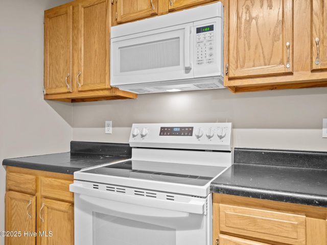 3002 Derby Run Road, Jacksonville, NC 28546