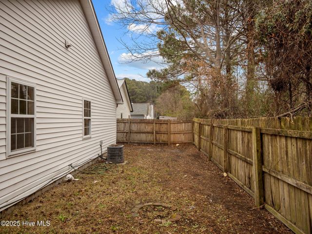 3002 Derby Run Road, Jacksonville, NC 28546