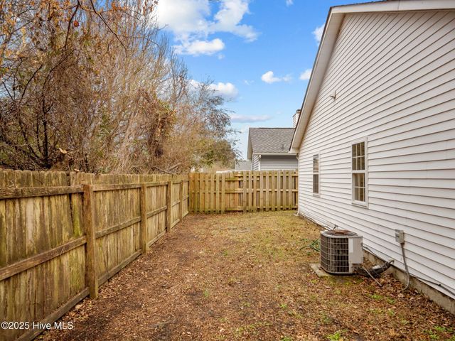 3002 Derby Run Road, Jacksonville, NC 28546