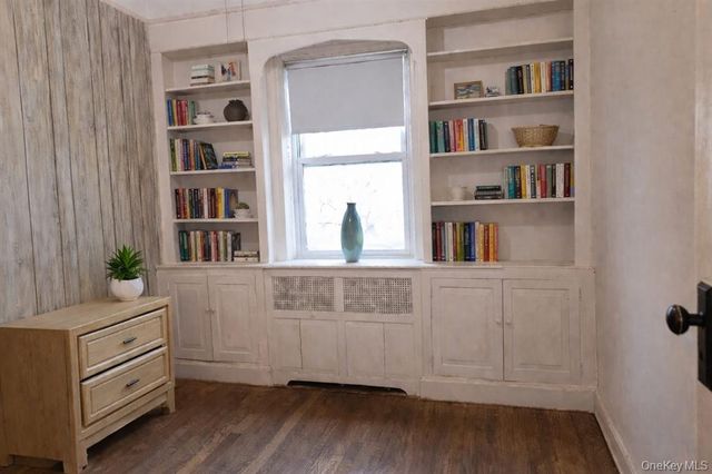 84-15 25th Avenue, New York City, NY 11370