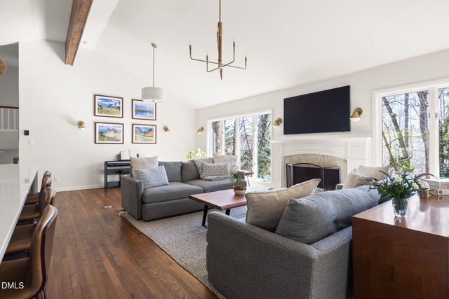 353 Tenney Circle, Chapel Hill, NC 27514