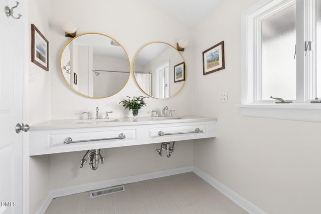 353 Tenney Circle, Chapel Hill, NC 27514