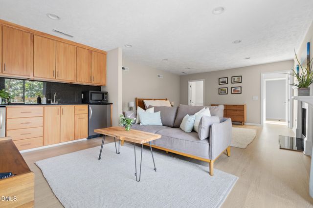 353 Tenney Circle, Chapel Hill, NC 27514