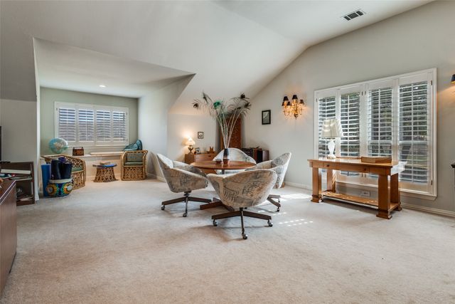 307 Chestnut Cove Circle, Southlake, TX 76092