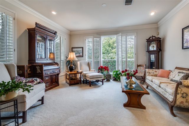 307 Chestnut Cove Circle, Southlake, TX 76092