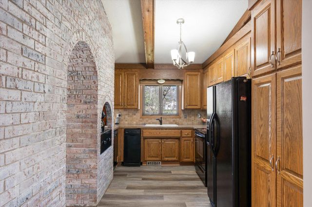 15002 University Avenue NW, Andover, MN 55304