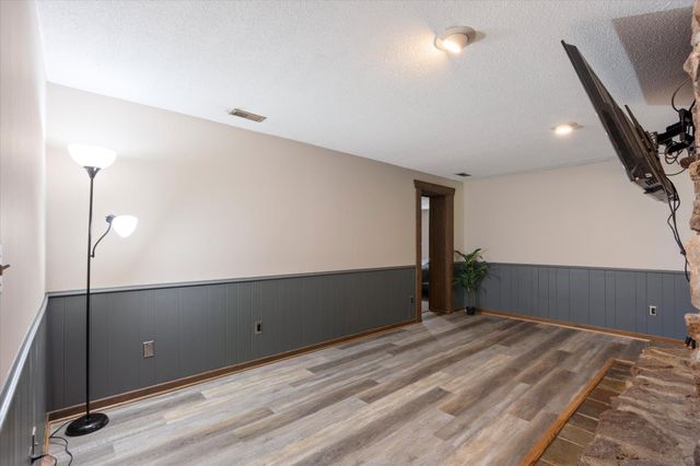 15002 University Avenue NW, Andover, MN 55304