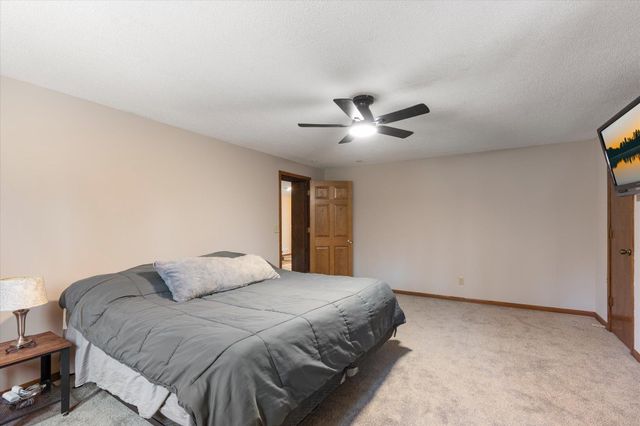 15002 University Avenue NW, Andover, MN 55304