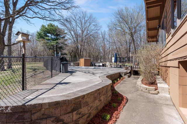 15002 University Avenue NW, Andover, MN 55304