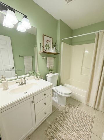 118 NE 9TH CT, Cape Coral, FL 33909