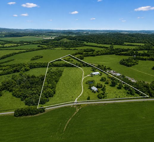 1914 Thompsons Station Rd, W, Thompsons Station, TN 37179