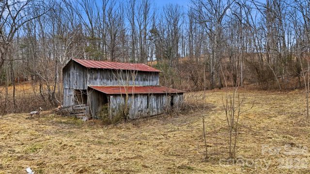 2630 Bluebird Lane, Lenoir, NC 28645