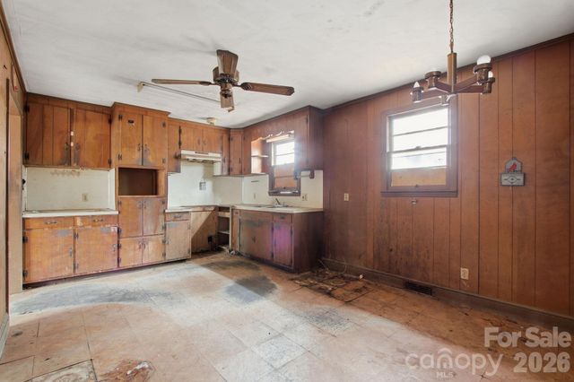 2630 Bluebird Lane, Lenoir, NC 28645