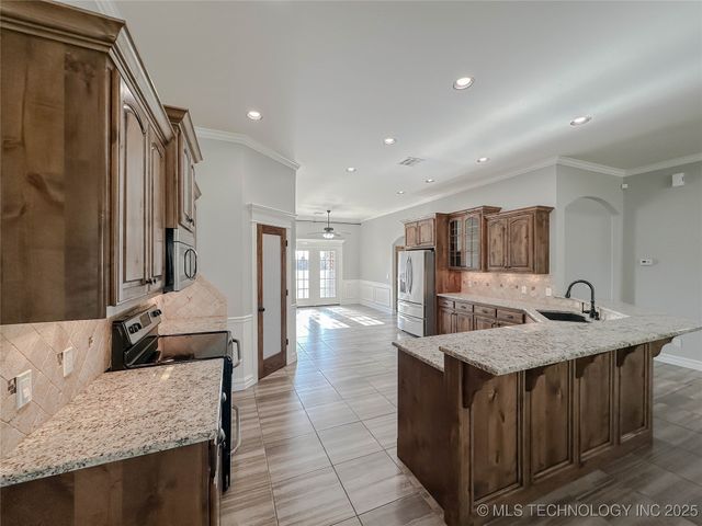 6133 E Engelmann Street, Claremore, OK 74019