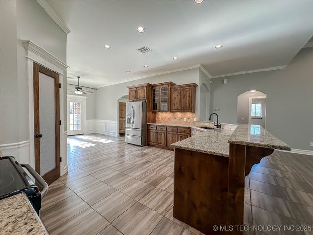 6133 E Engelmann Street, Claremore, OK 74019