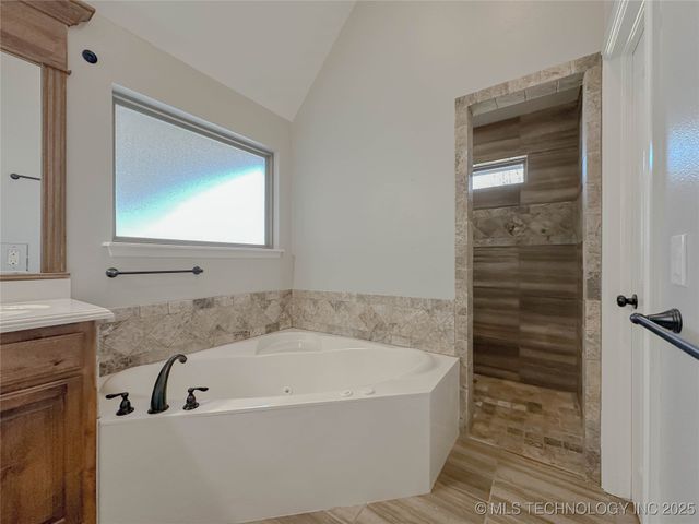 6133 E Engelmann Street, Claremore, OK 74019