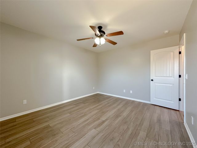 6133 E Engelmann Street, Claremore, OK 74019