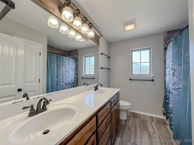 6133 E Engelmann Street, Claremore, OK 74019