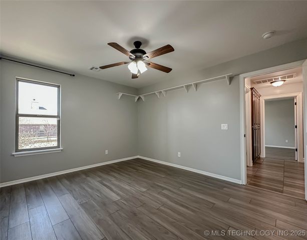 6133 E Engelmann Street, Claremore, OK 74019