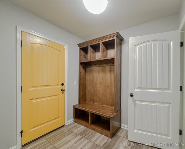 6133 E Engelmann Street, Claremore, OK 74019